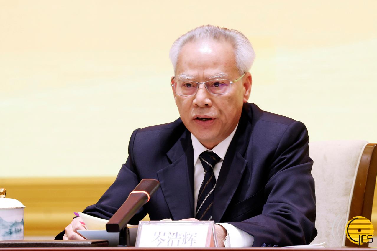 行政長官岑浩輝在2025年全國兩會精神傳達會上發表講話