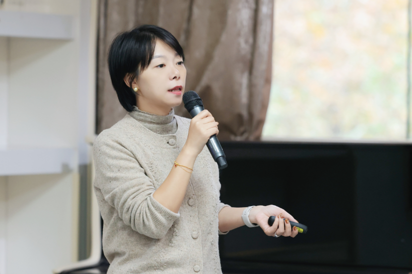 hk_c_1765451051258088116.png hk_c_image.png